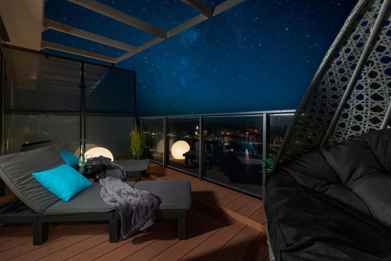 מיצ'יצ'ניו Lighthouse Luxury Penthouse - Jantar Apartamenty מראה חיצוני תמונה